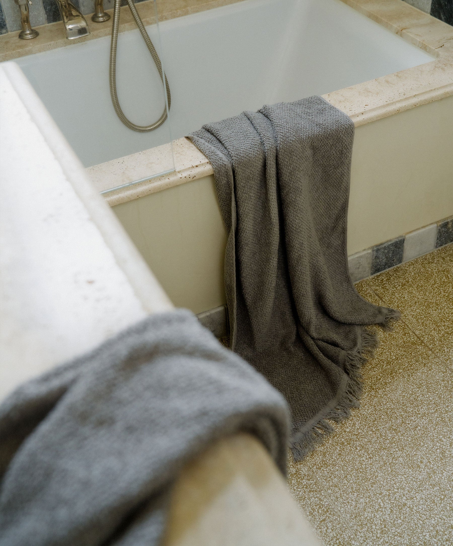 Pure Linen Bath Towel - Pebble
