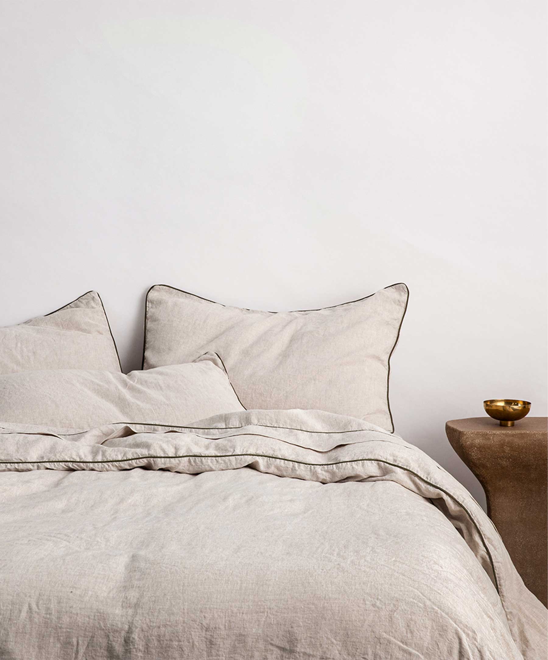 Piped Linen Sheet Set with Pillowcases - Natural and Forest