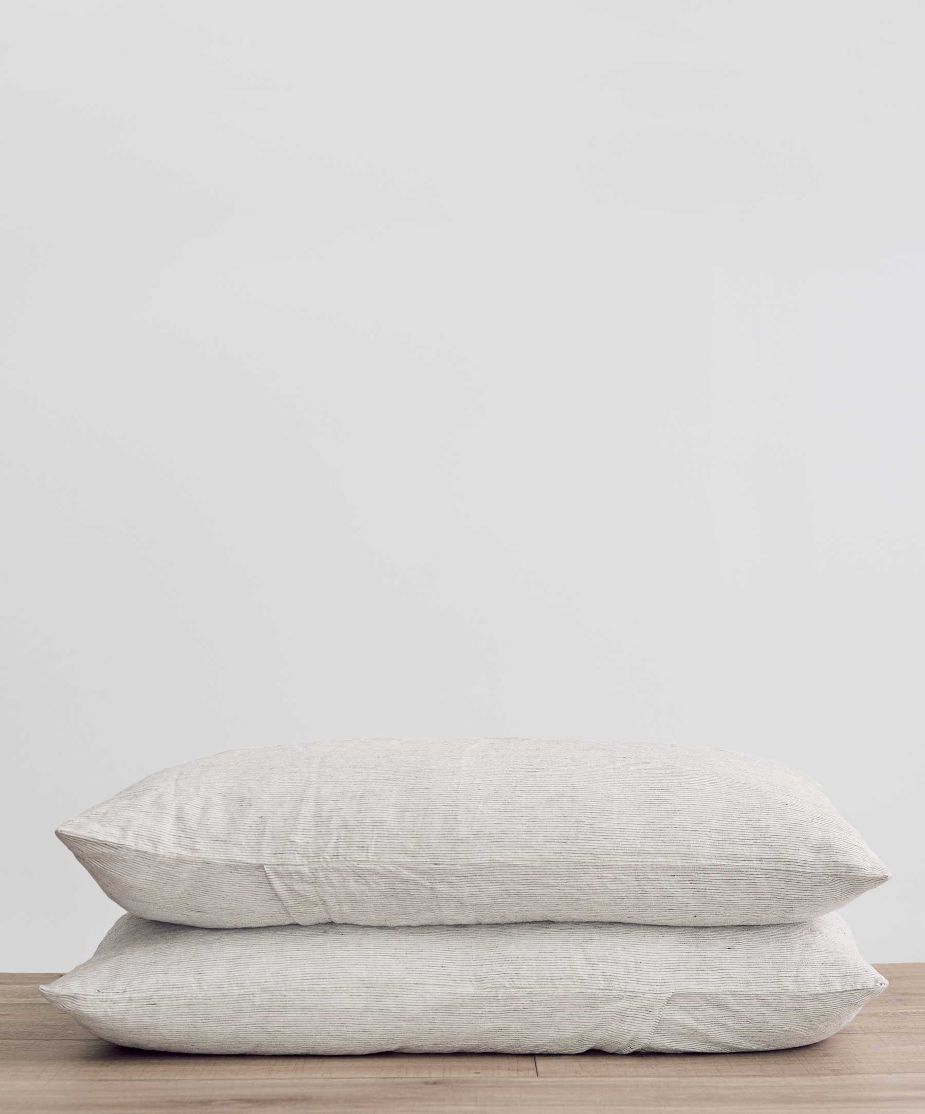 Set of 2 Linen Pillowcases - Pinstripe