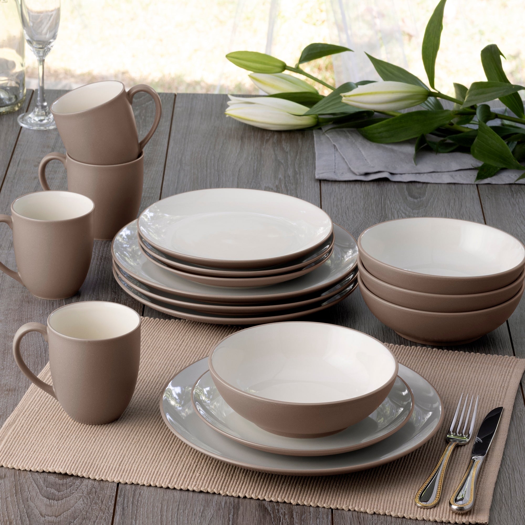 Noritake Colorwave 16-Piece Coupe Dinnerware Set, Service For 4