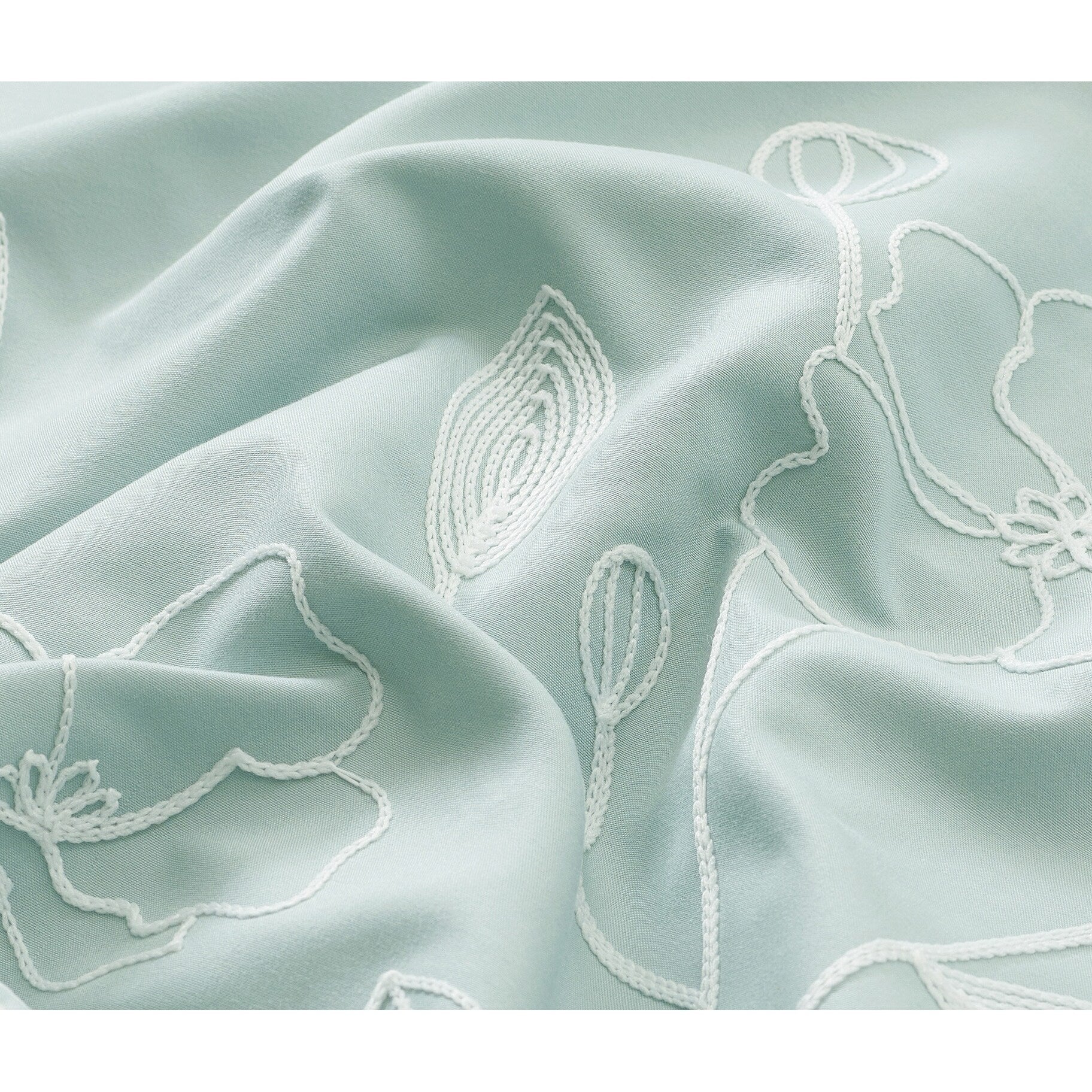 Nanshing Taylor 7 Piece Floral Botanical Comforter Set