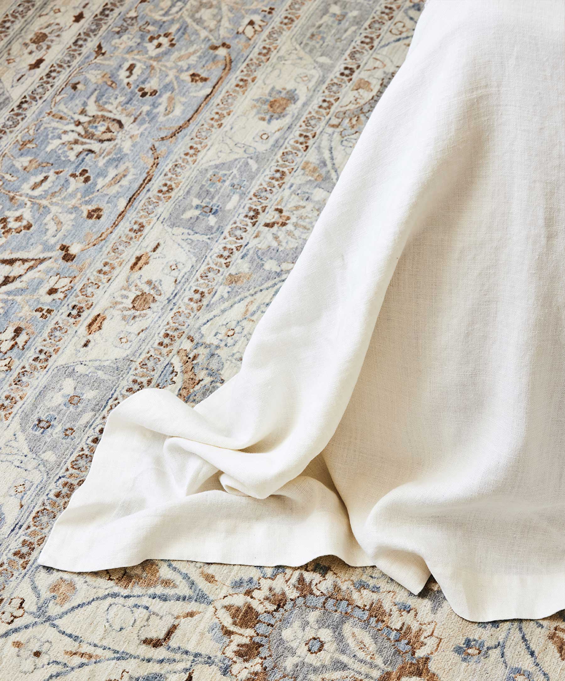 Heavyweight Linen Bedcover - Ivory