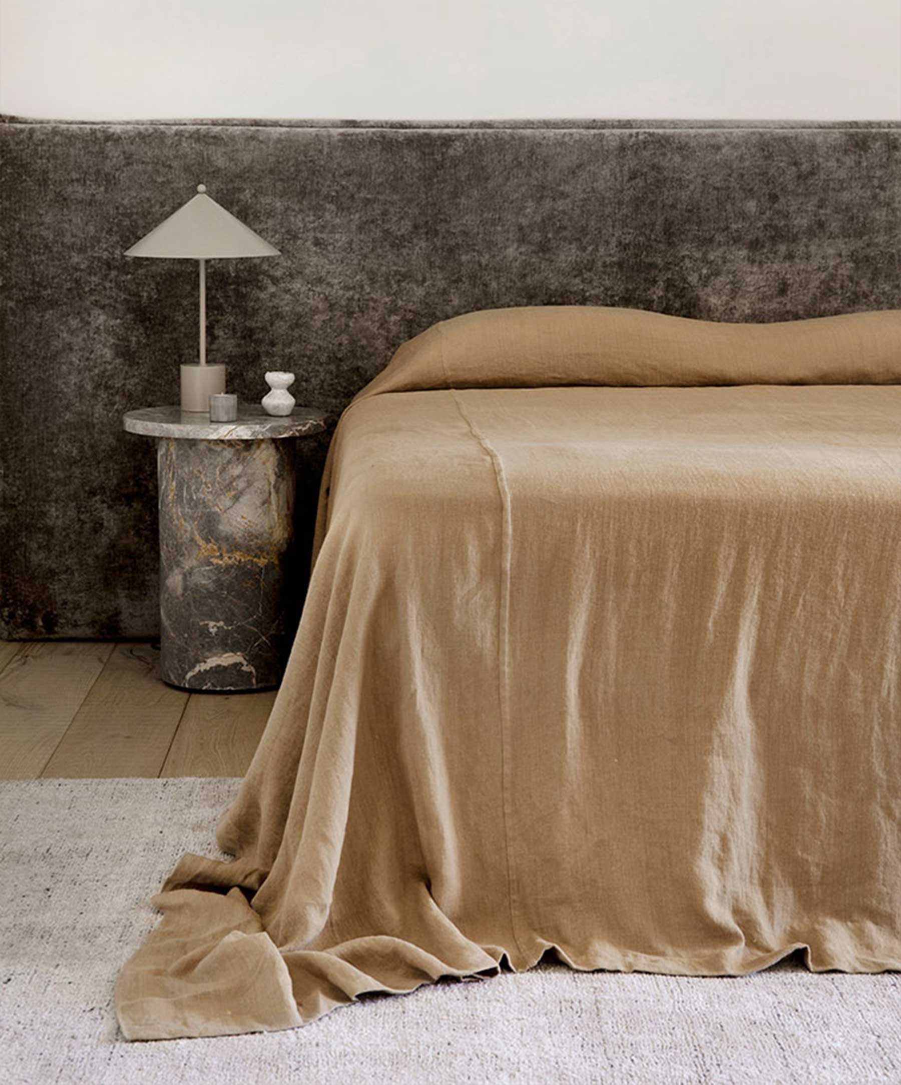 Heavyweight Linen Bedcover - Sand