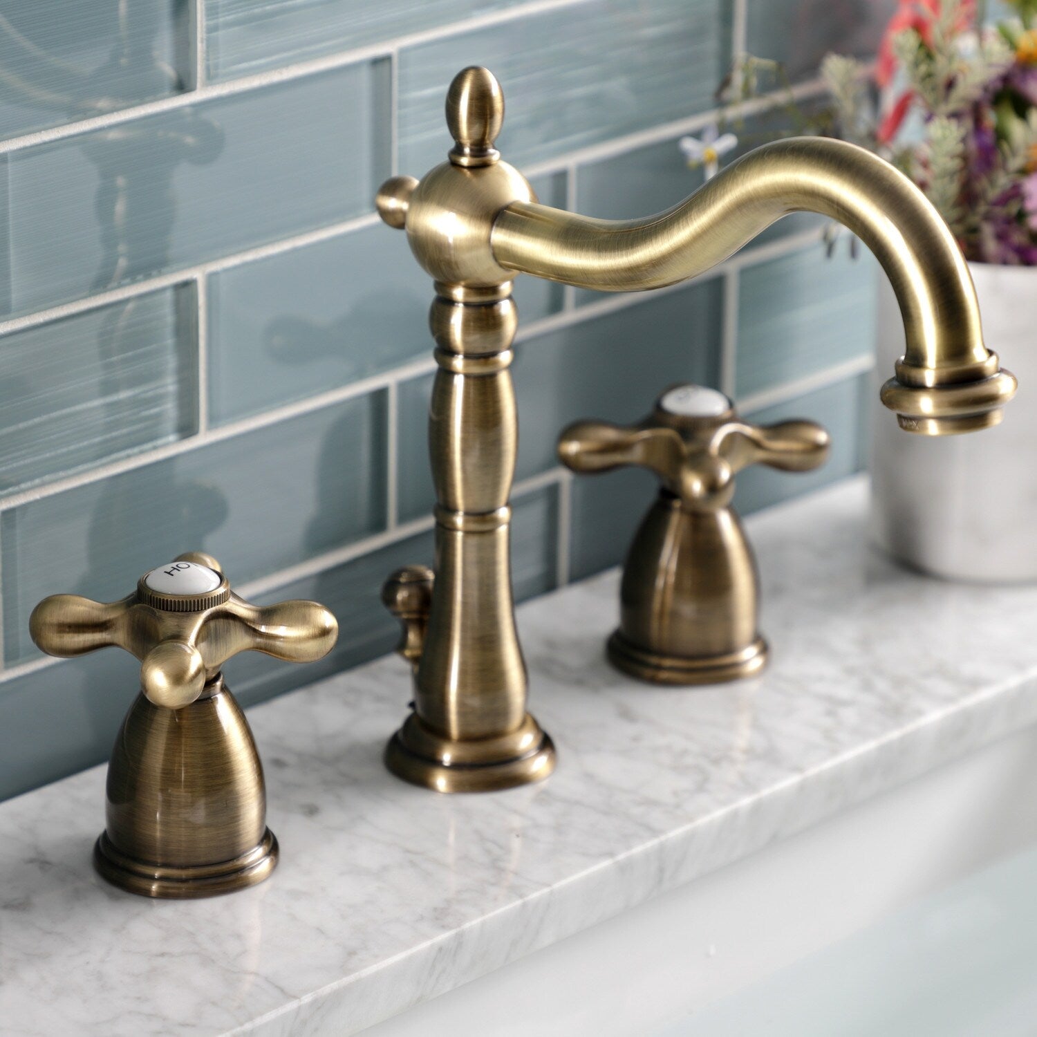 Heritage 8 in. Widespread Bathroom Faucet