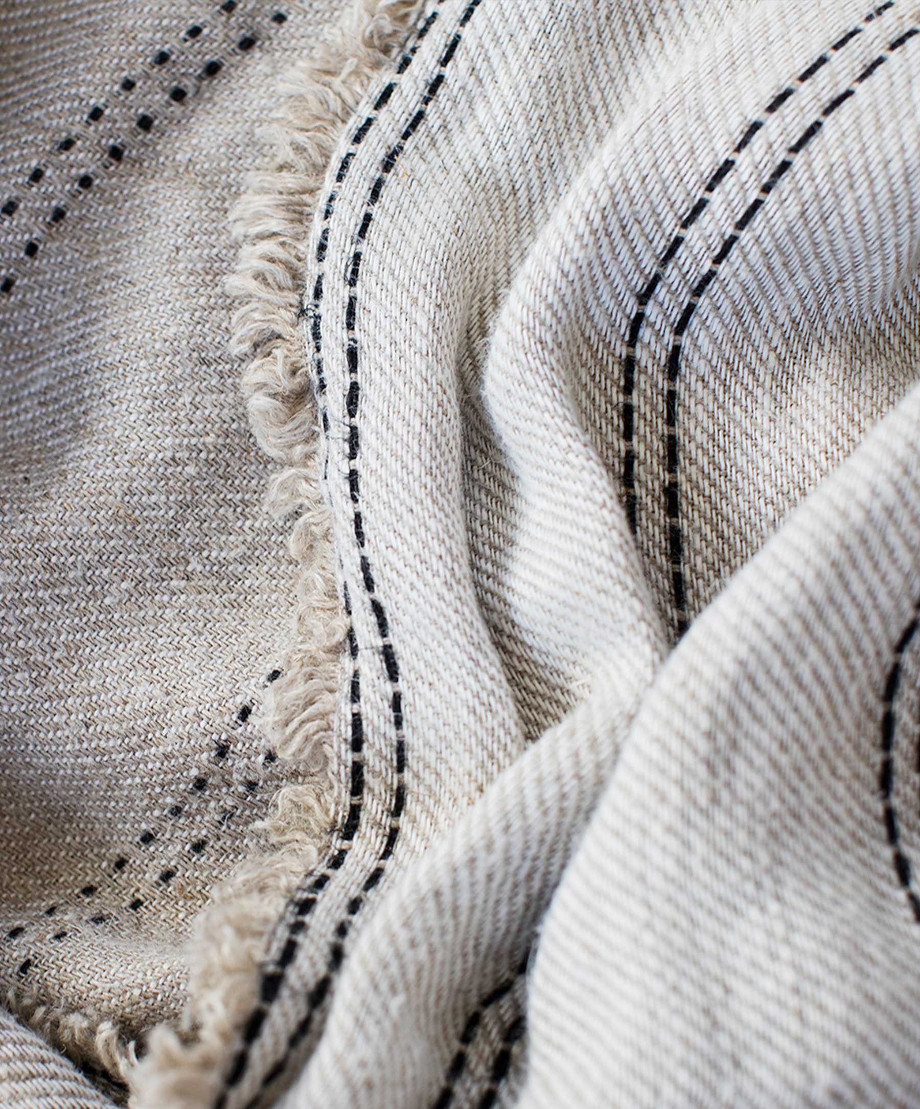 Mira Linen Throw - Ana